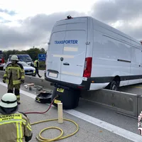 #43 VU A92 Transporter quer.jpg